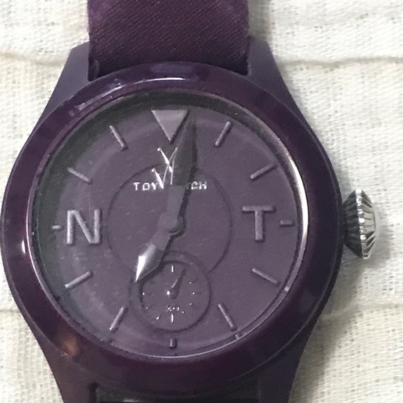 3/$20 Purple brand name TOY watch - Picture 2 of 3